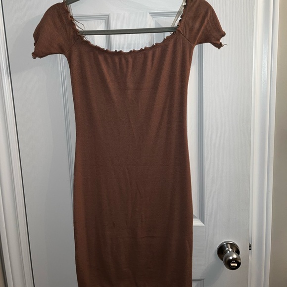 Soft and stretchy bodycon summer dress - Picture 2 of 8
